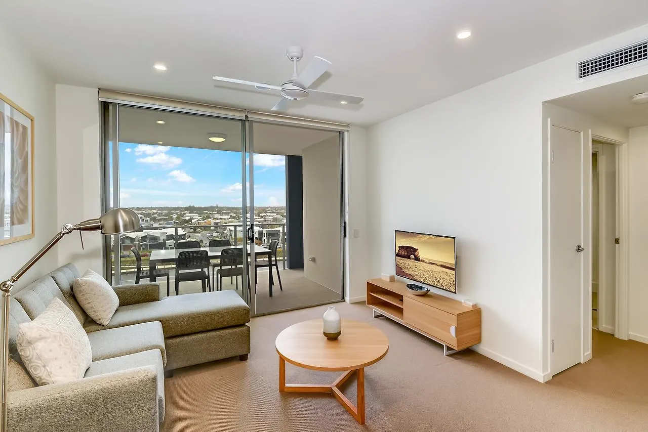 ****  Aquarius Kawana Aparthotel Kawana Waters Australia